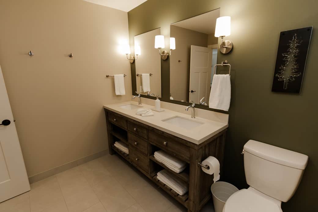 Mountainside Retreat Centre Sunnybrae Shuswap BC Evergreen 3