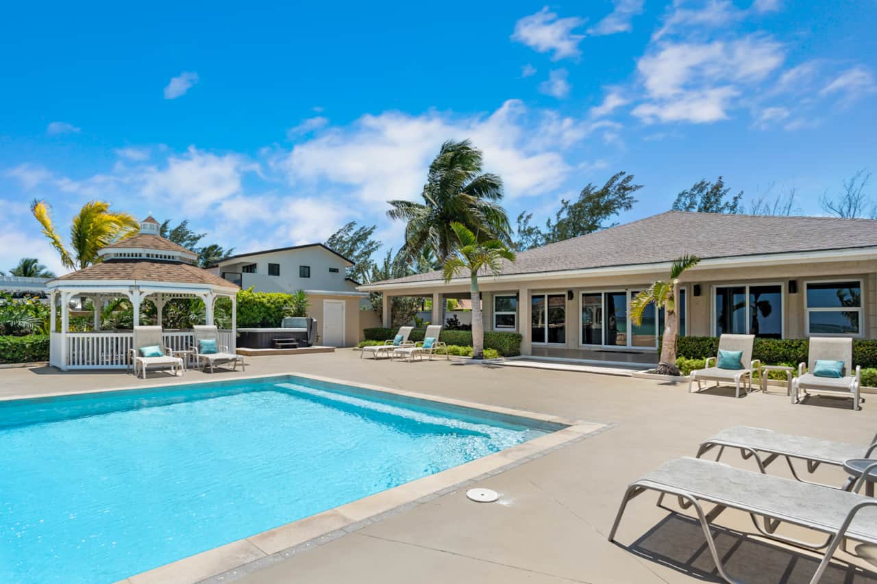 Hart House - Exuma Exclusives Vacation Rentals