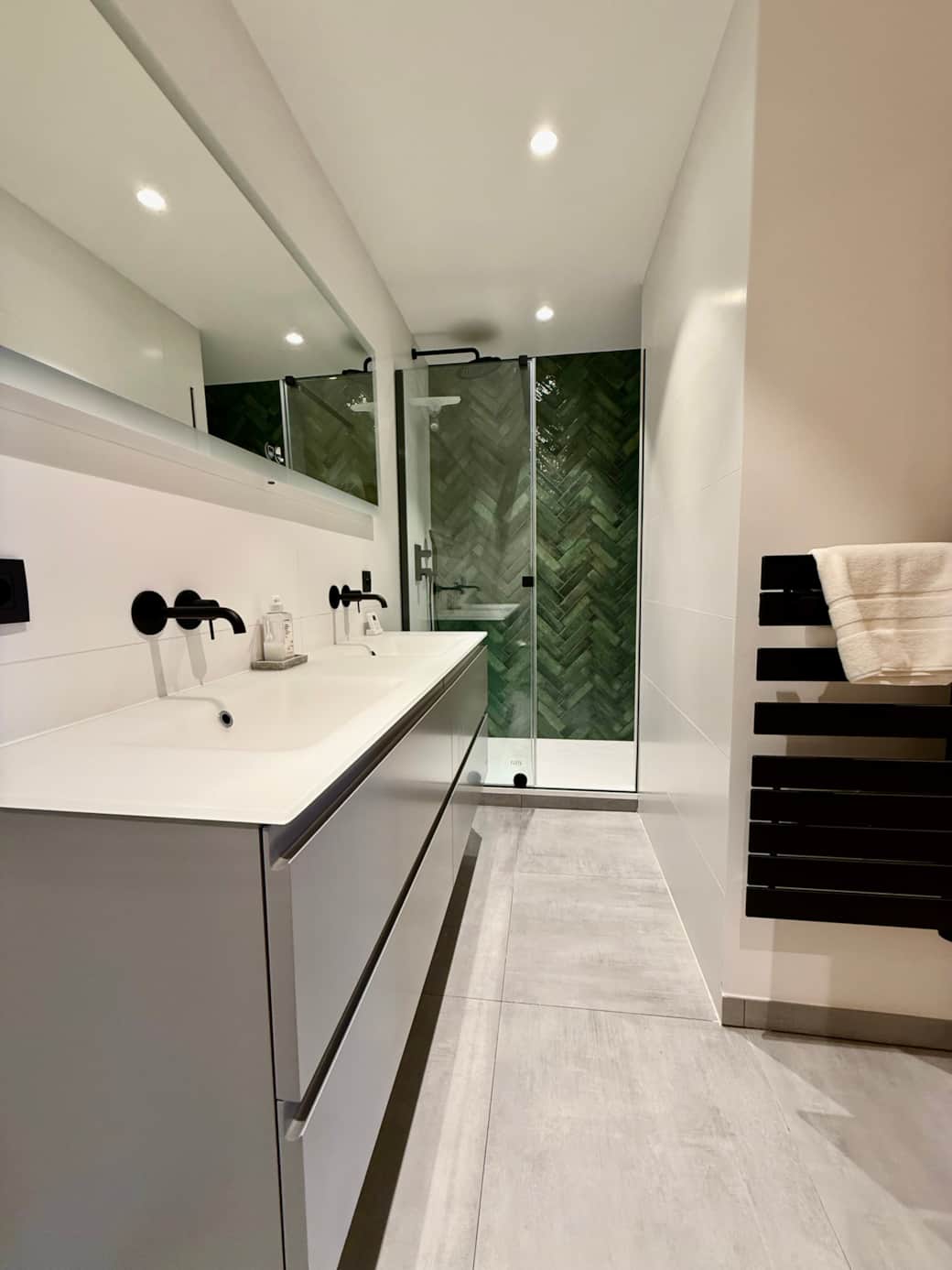 Salle de bain de la chambre 1