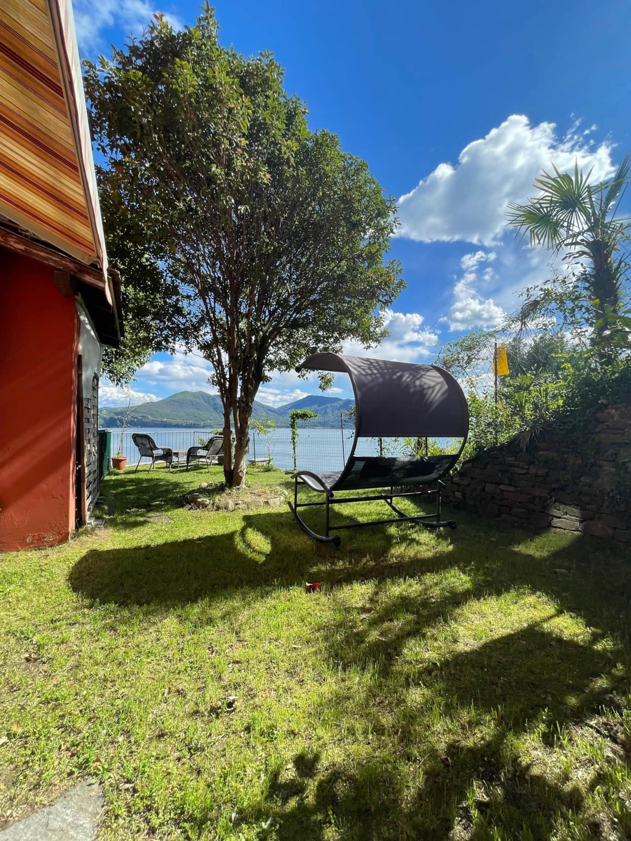 Garten Relax Seeblick Villa Angelina Lago Maggiore Cannero Riviera ambra