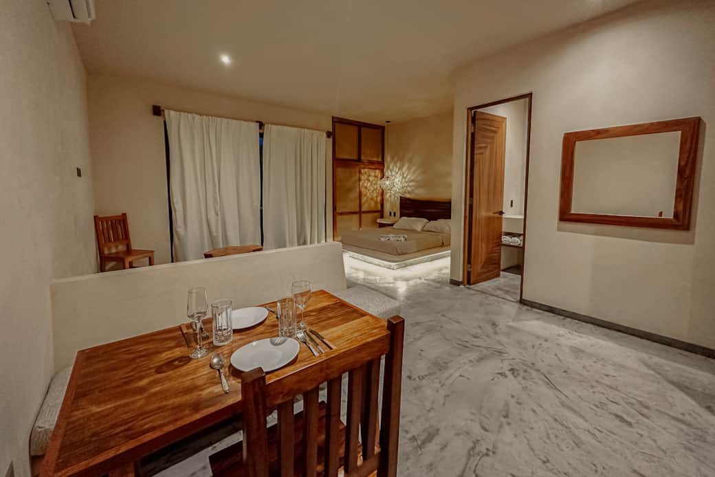 Dining Area Near the Kitchen Space to enjoy meals conveniently next to the kitchen.