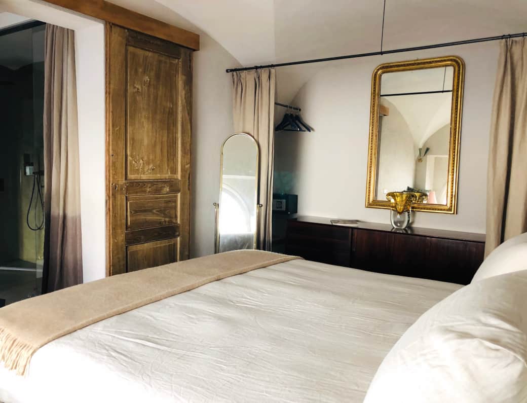 En-Suite Bedroom – King Size Bed