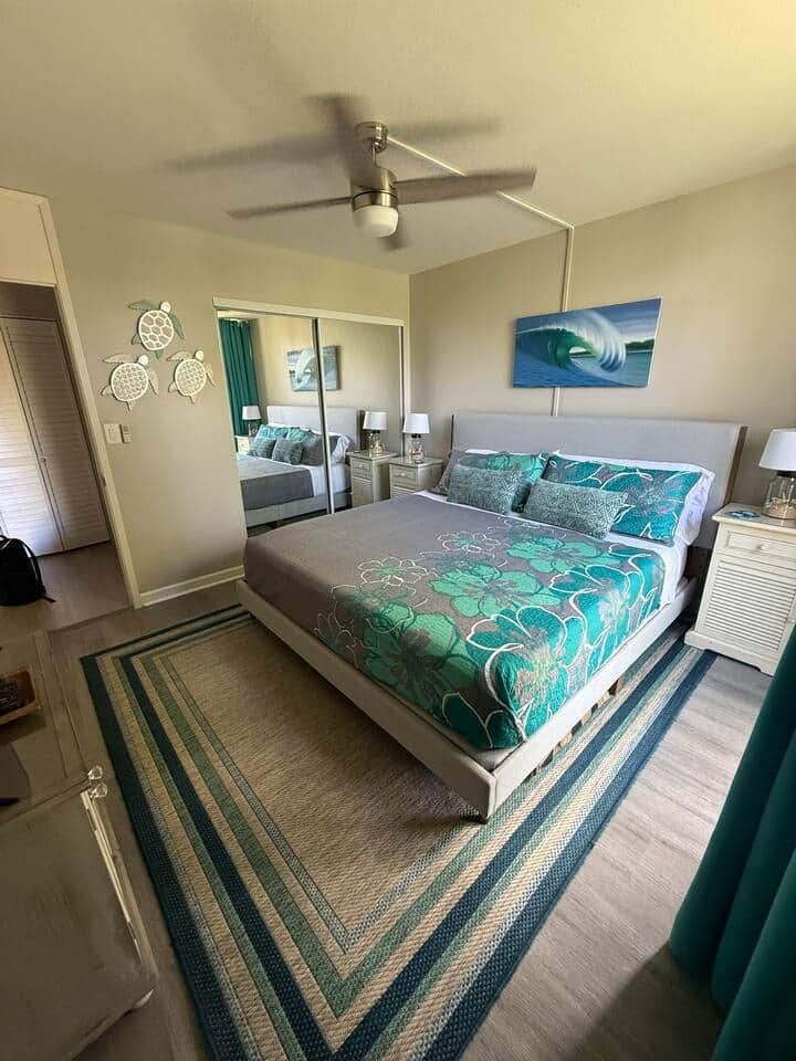 New California King  mattress, full length mirrors, blackout drapes, 2 nightstands,  2 luggage racks, and plenty of closet space.  
