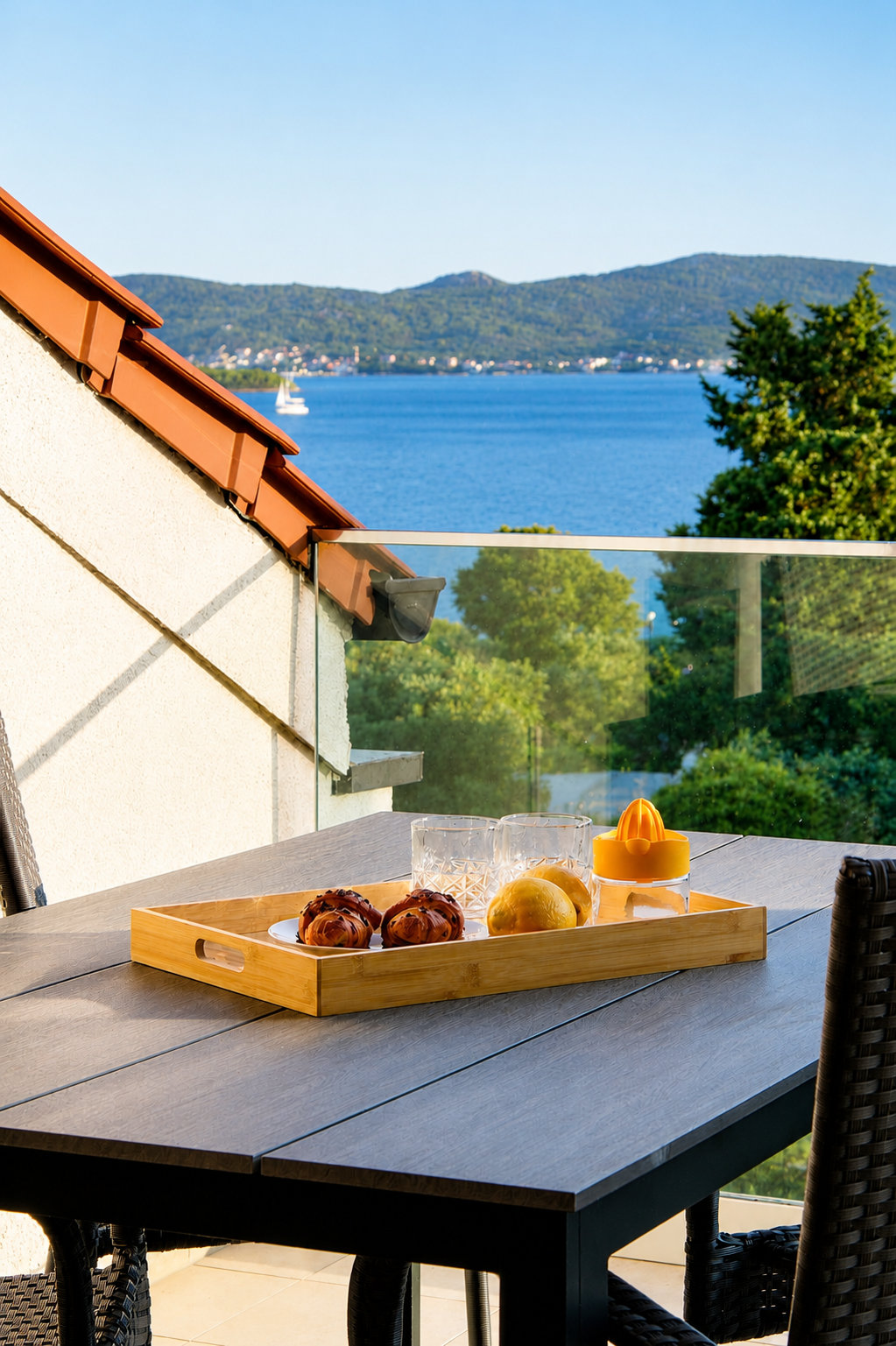 Balkon mit Grünblick