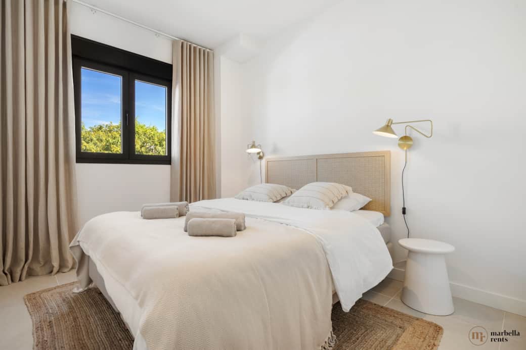 Comfortable king size bed.