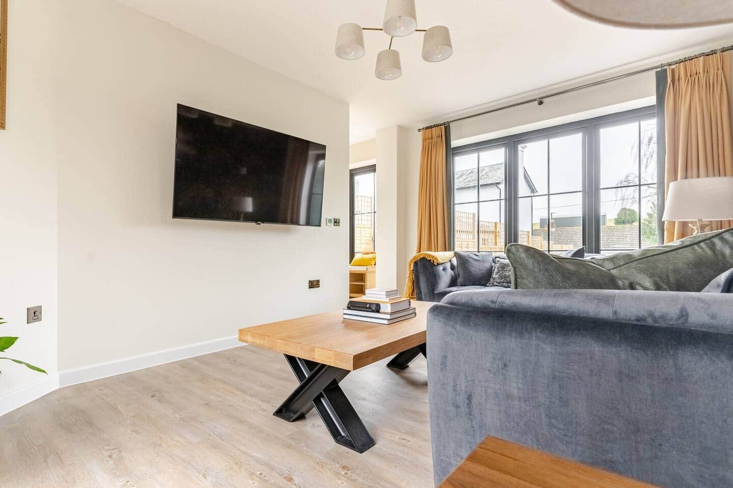 living room 3.jpg