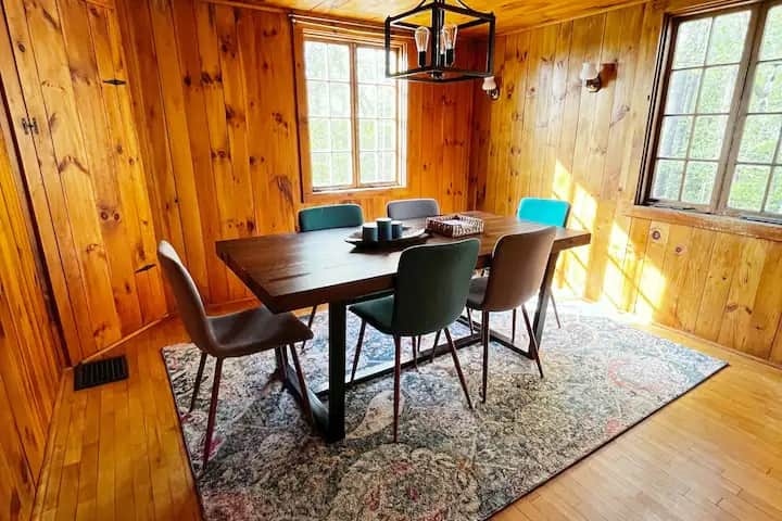 Enjoy a home-cooked meal in the dining room. Enjoy a home-cooked meal in the dining room.