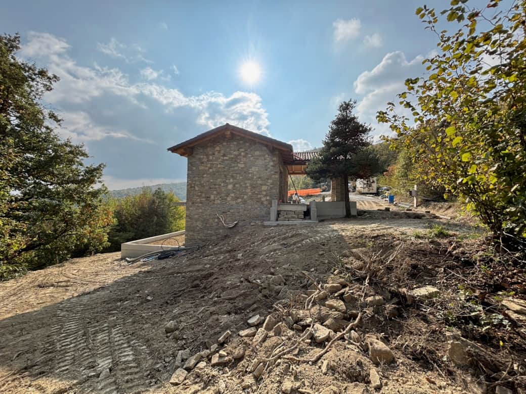 PINI - Bau Ansicht Rückseite Haus