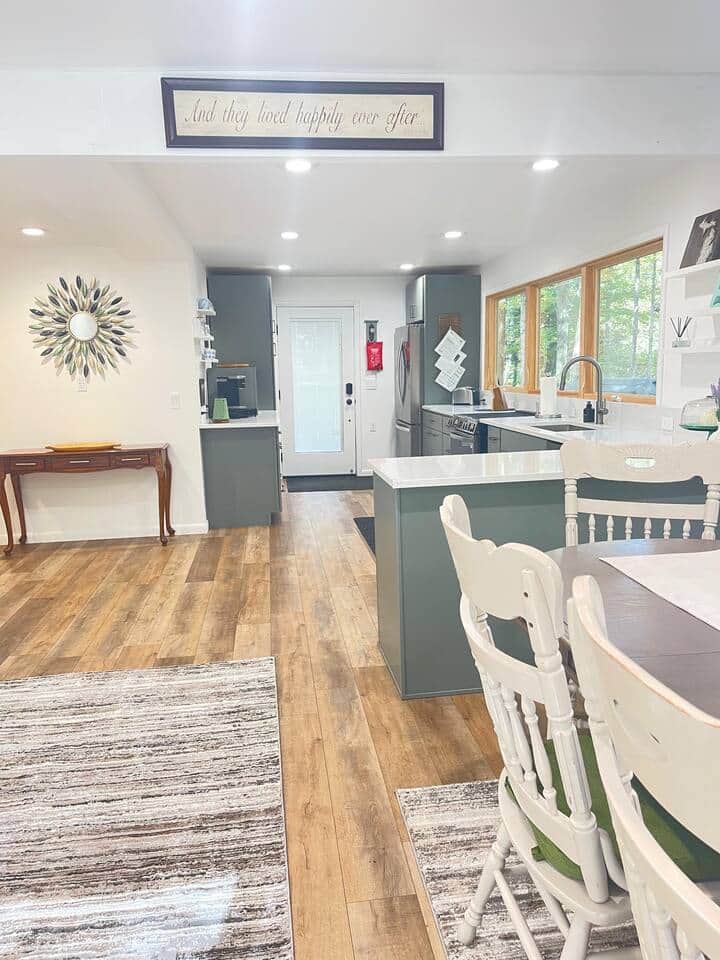 Breakfast, lunch, or dinner, dine together in a space designed for comfort and connection.