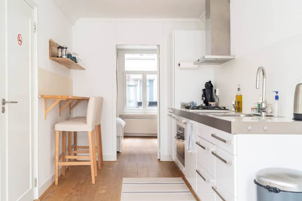 Shared full kitchen