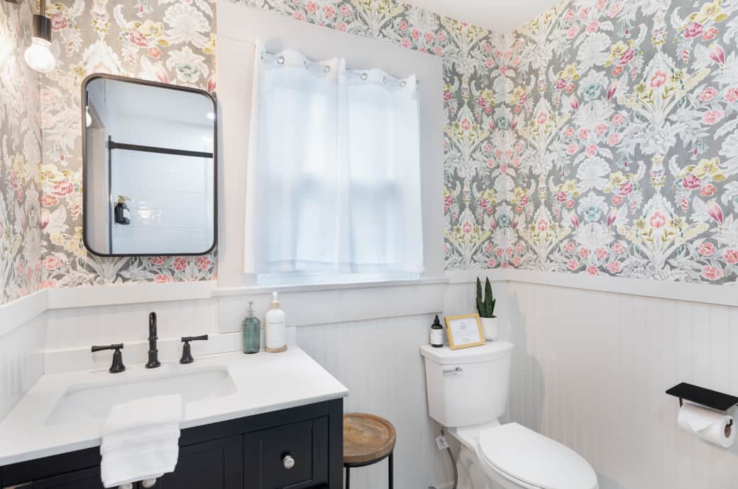 Full bath next to kitchen. This would be the bath for  BR 2 downstairs Full bath next to kitchen. This would be the bath for  BR 2 downstairs