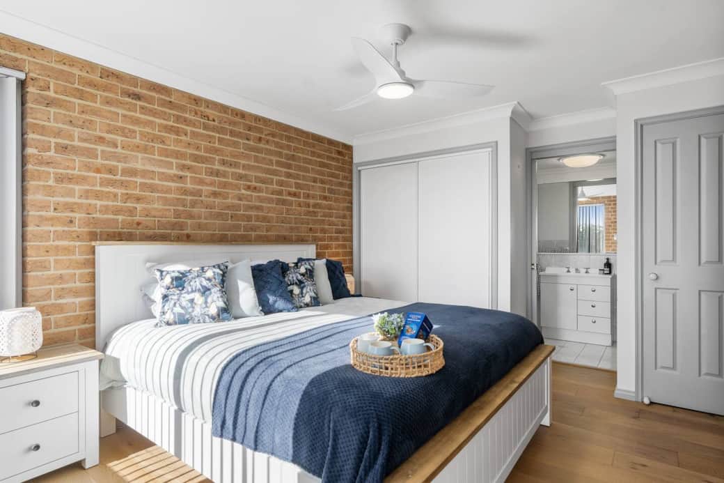 Master Suite King Bed