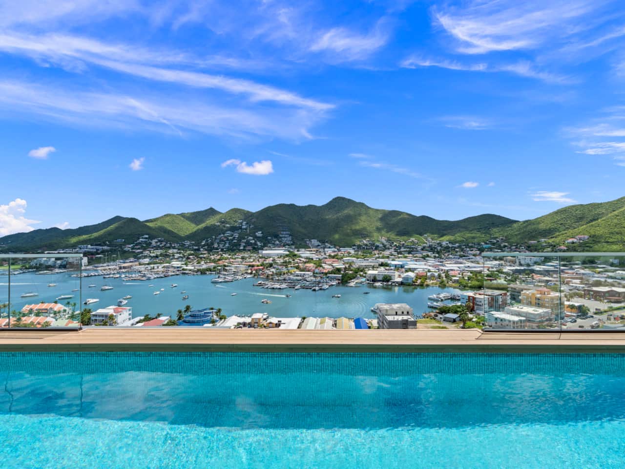 D S C02171