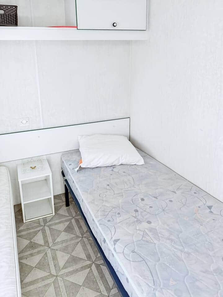 CHAMBRE 01