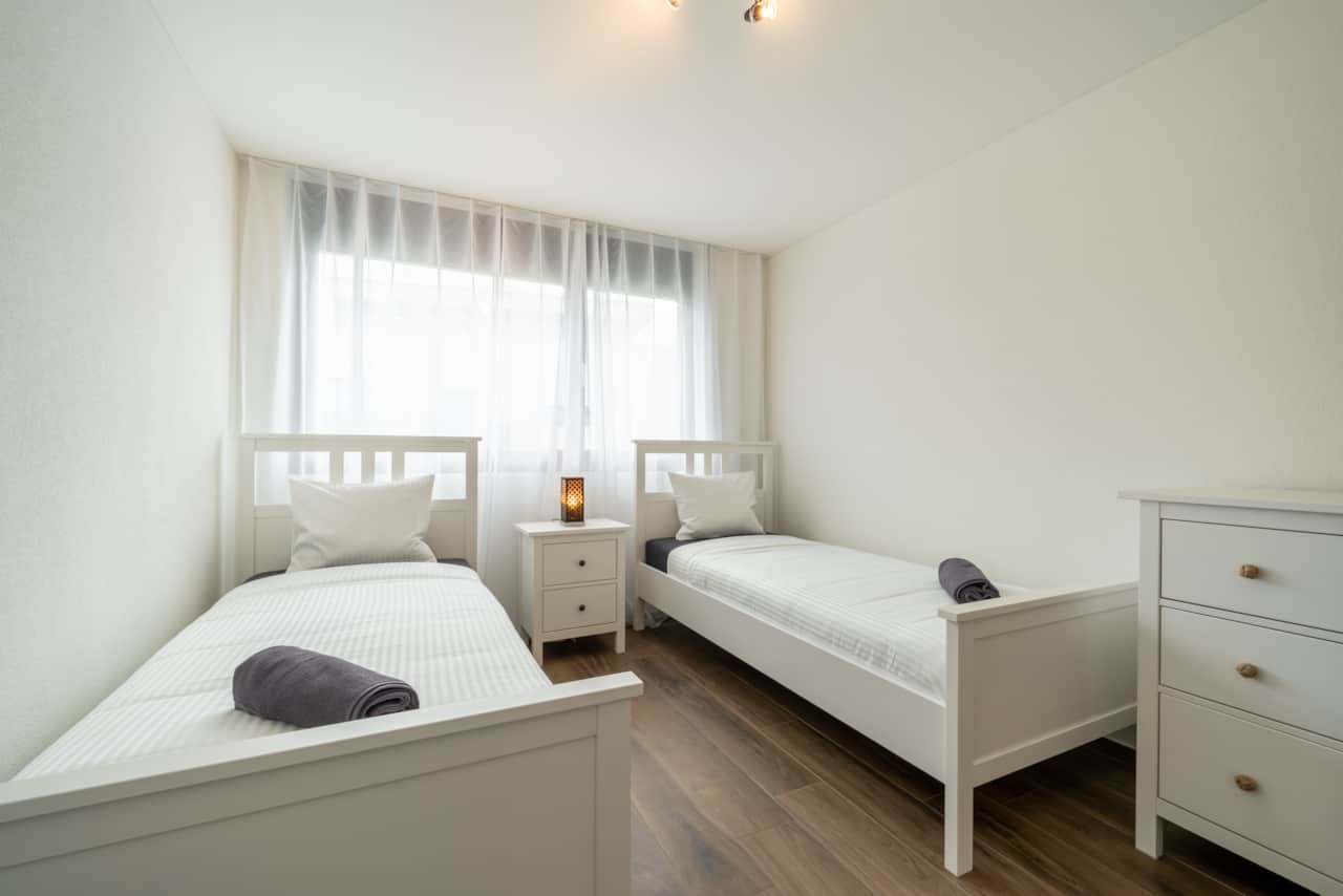 Bedroom 2 - 2 Single Beds