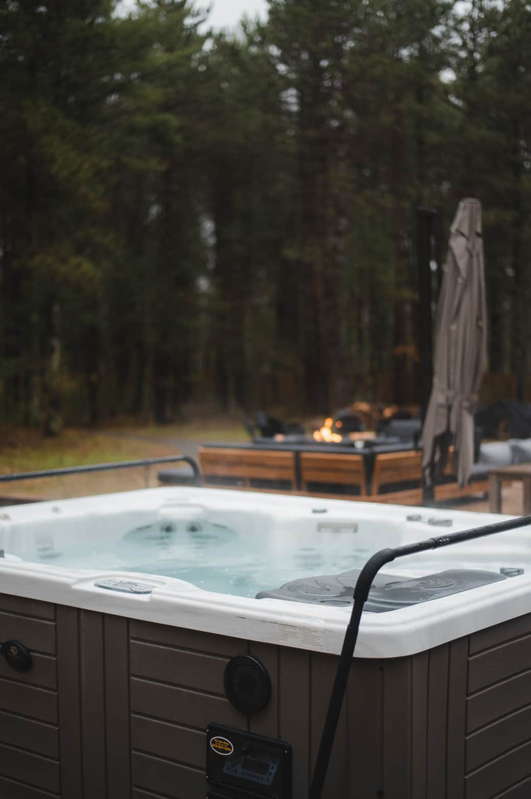 Oversized hot tub will fit your entire group