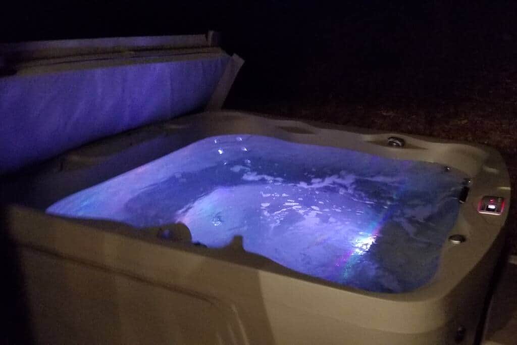 Soothing Jets and Perfect Mood Lighting