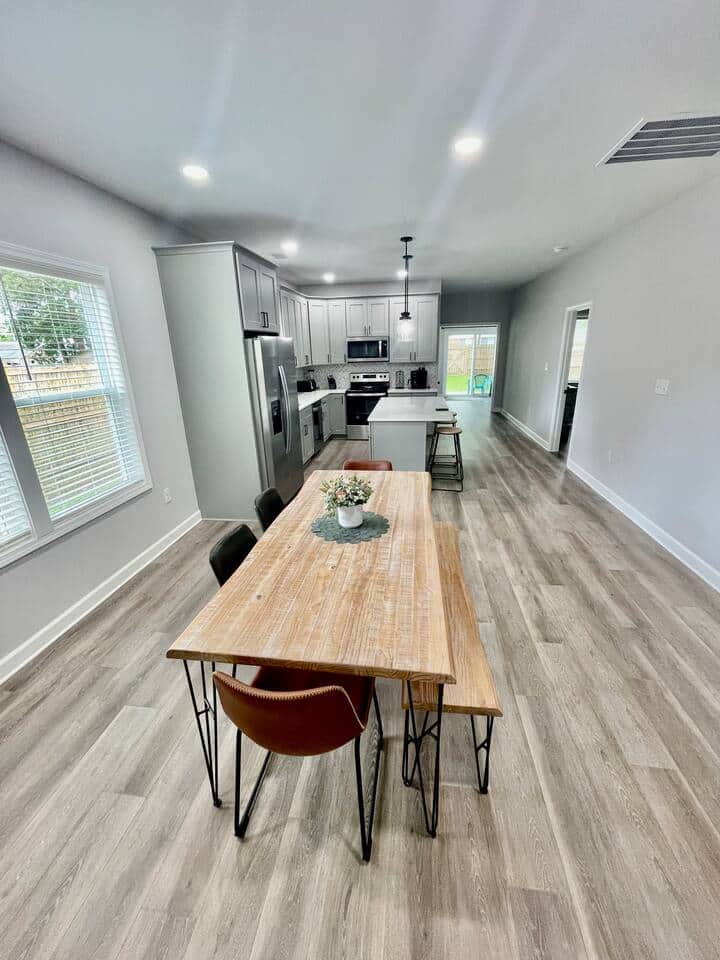 Dining area with seating for 10 including bar