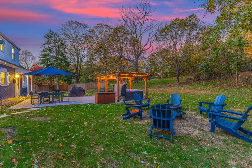 83 North Country Road-92 83 North Country Road-92