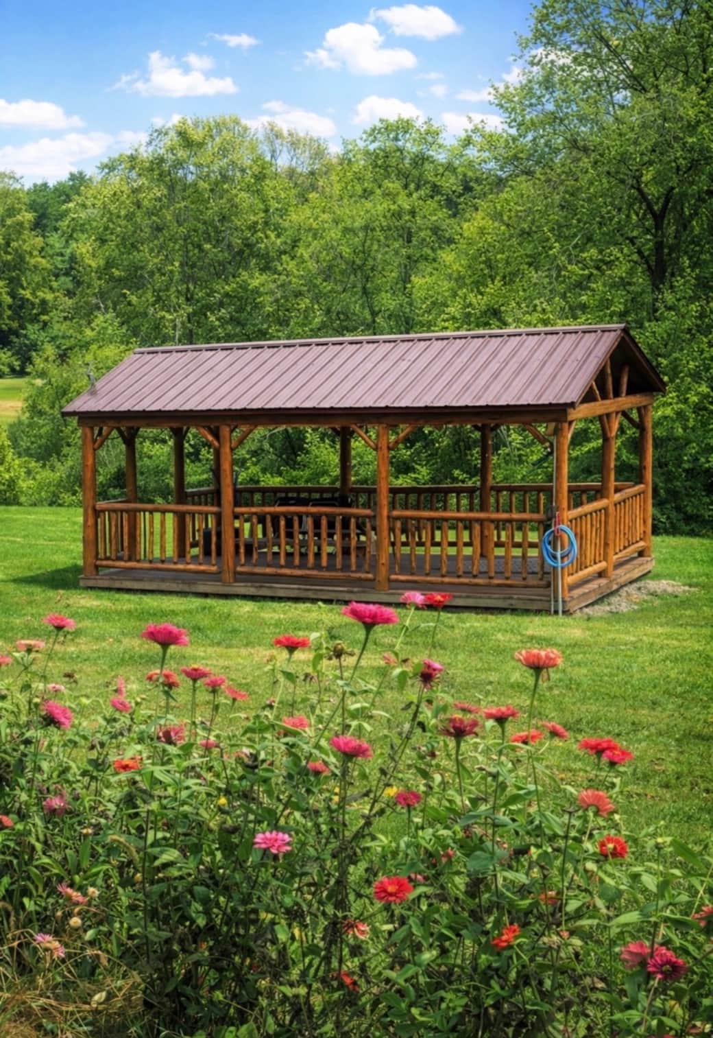 Outdoor gazebo at Haan hollow cabin Gallipolis, Ohio