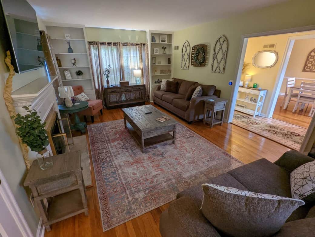 Open the curtains for a large view of the backyard that has been professionally landscaped with beautiful gardens, unique trees, and English Ivy. Enjoy the beautiful Eastern exposure in the morning while relaxing and getting ready for your day. Open the curtains for a large view of the backyard that has been professionally landscaped with beautiful gardens, unique trees, and English Ivy. Enjoy the beautiful Eastern exposure in the morning while relaxing and getting ready for your day.