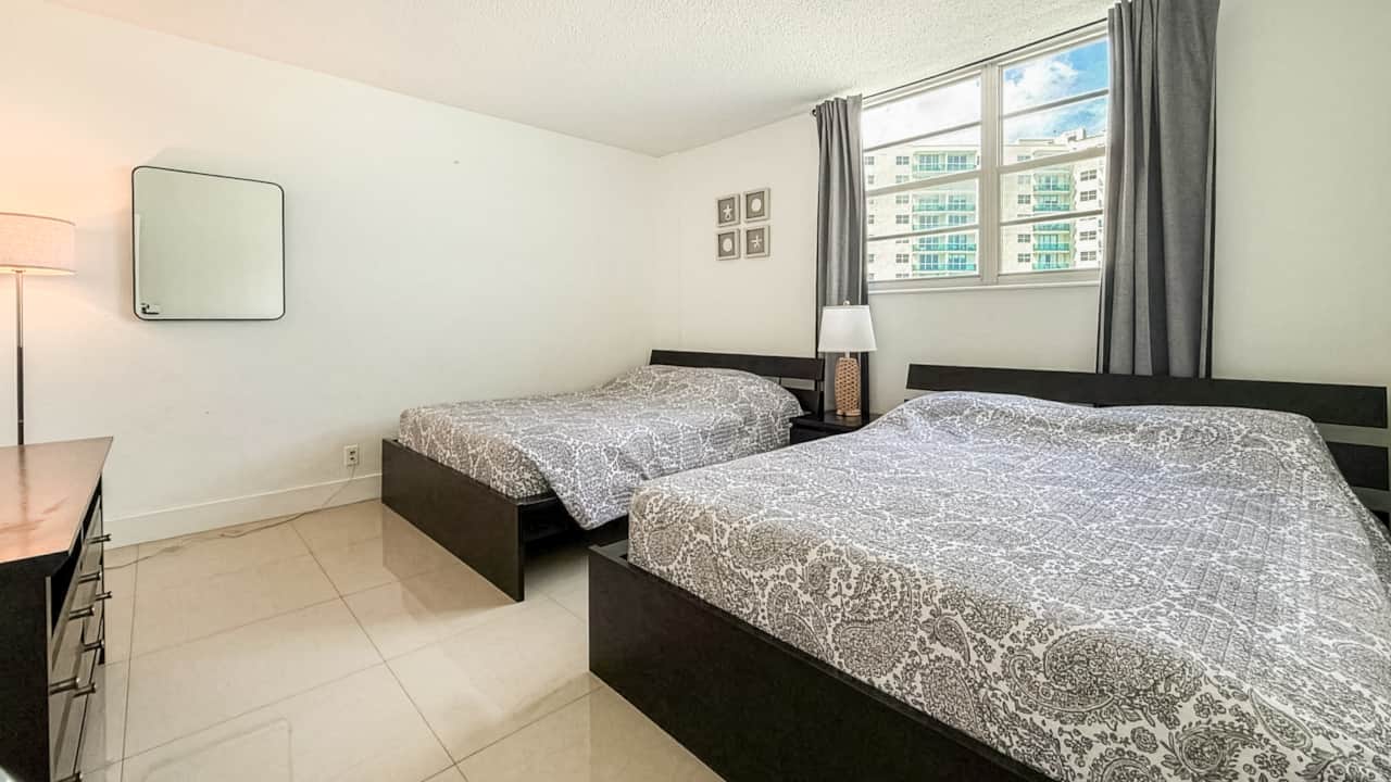 Second bedroom