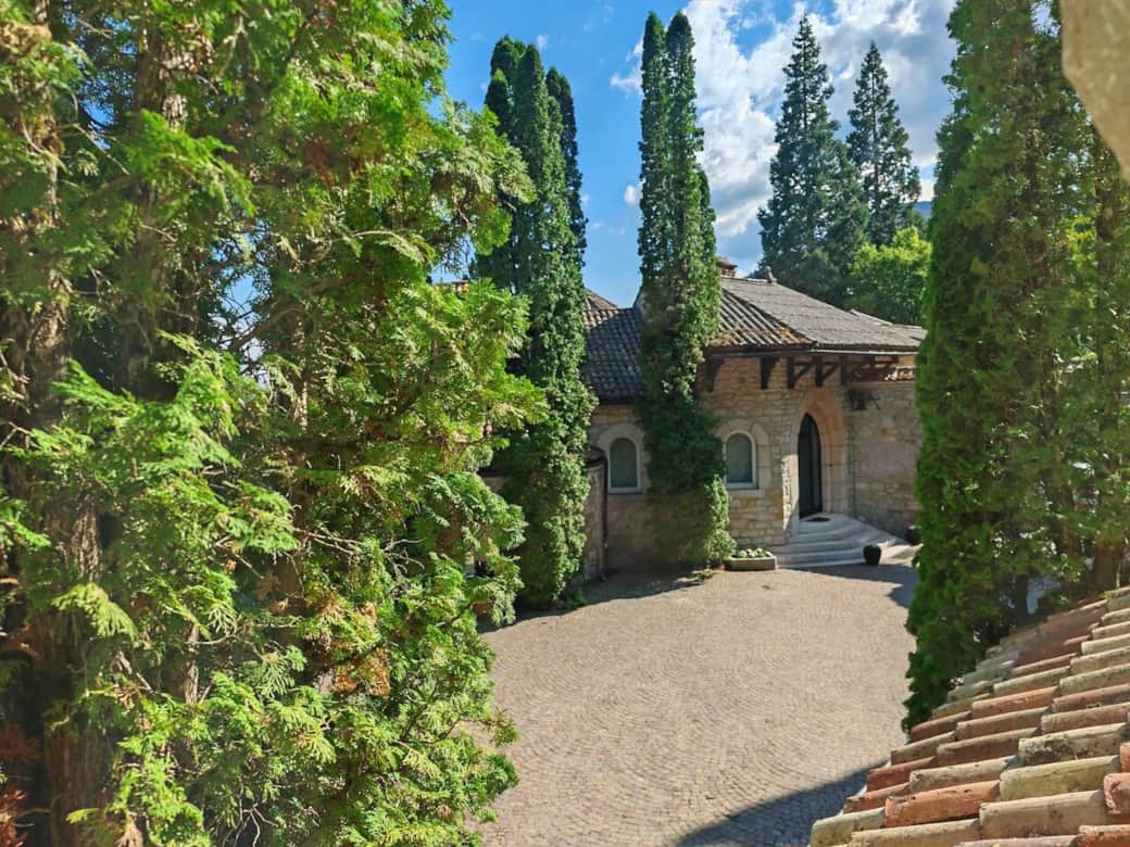 The view from Chambre de la Tour overlooks the courtyard The view from Chambre de la Tour overlooks the courtyard