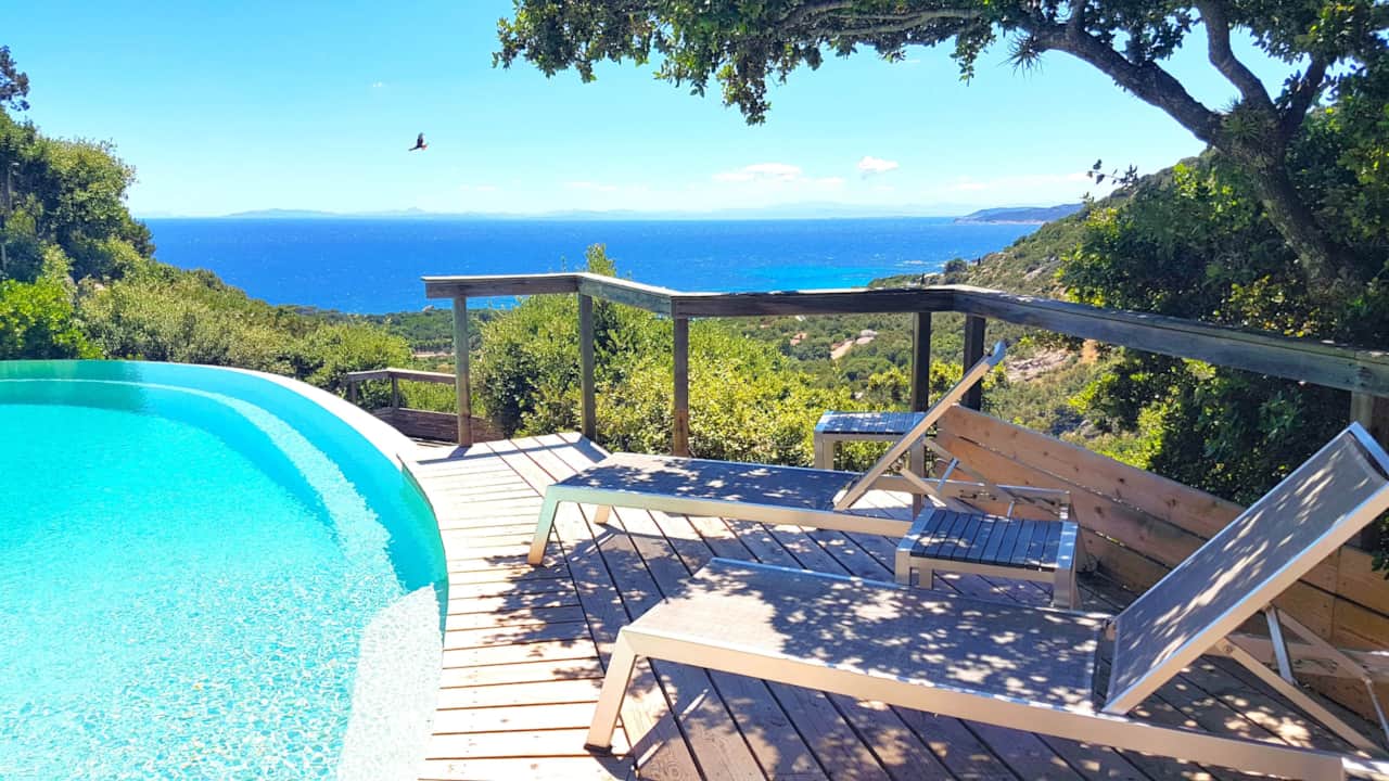 La piscine des locations A ALTEZZA.