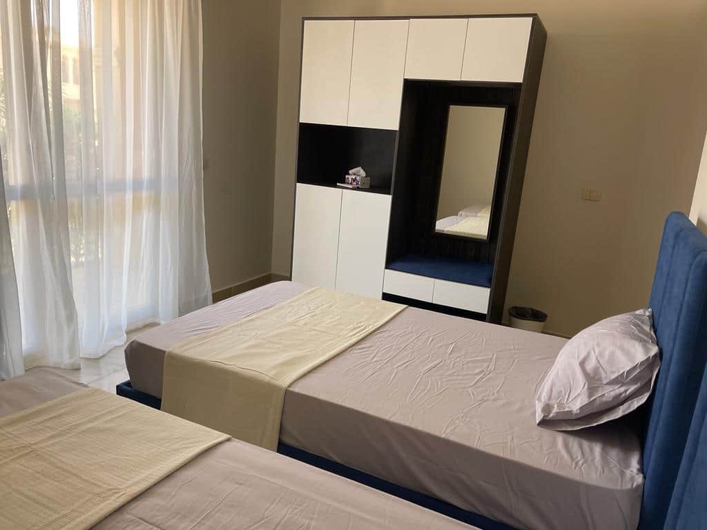 First bedroom 