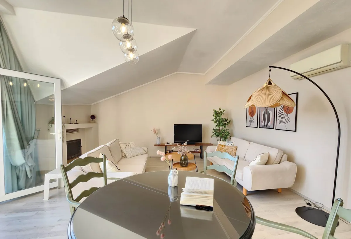 Living room view of Guney 6 suites by Villa Safiya Holiday Rentals12