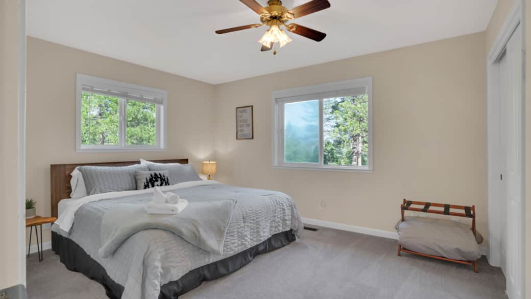King Bedroom 