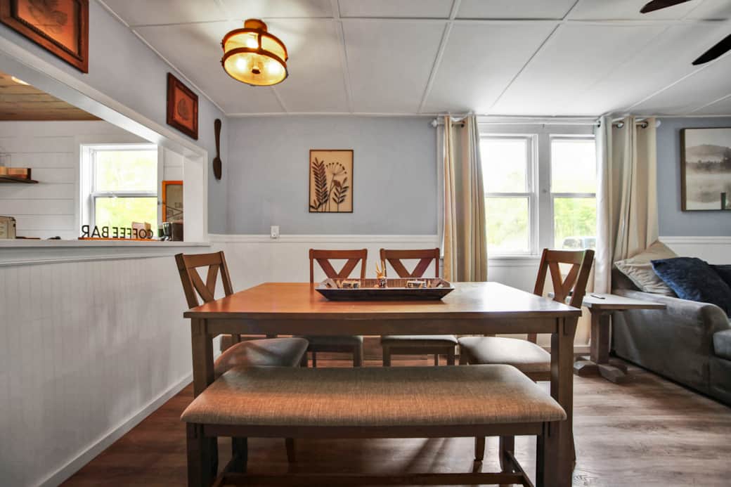 AC, Wifi, SmartTV, Washer/Dryer, linens/towels provided