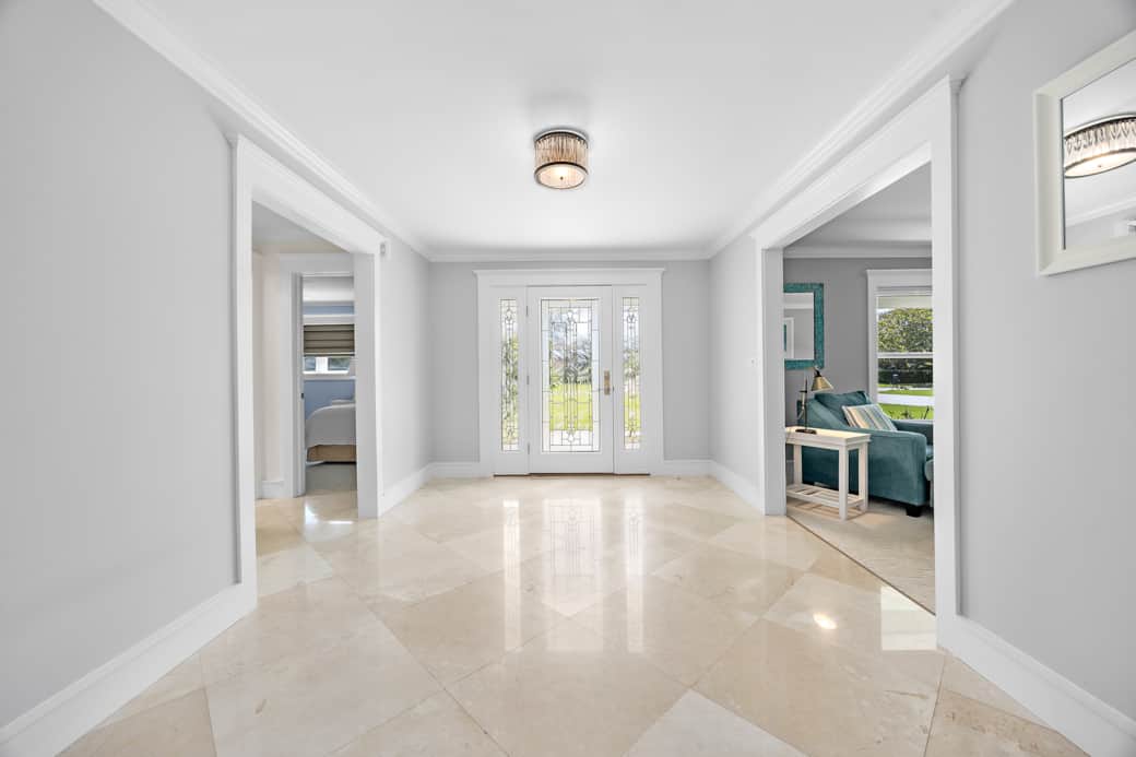 03 Foyer 03 Foyer