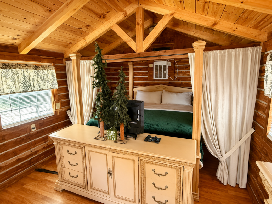 King size bed inside Evergreen Cottage