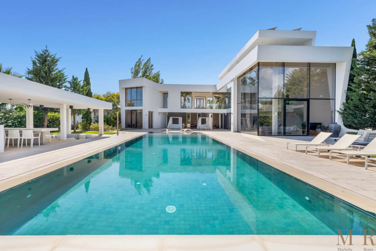 Heated swimming pool.