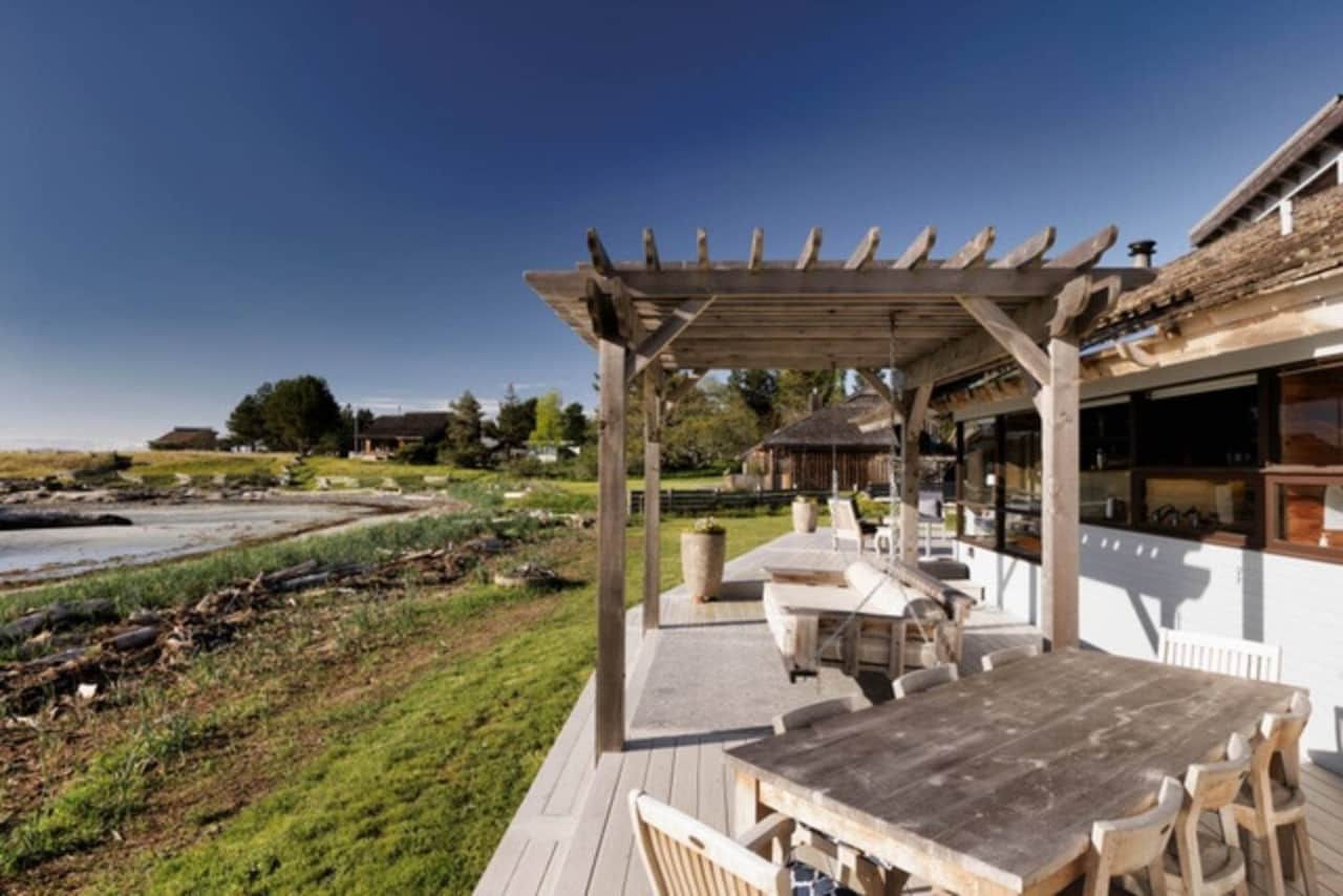Beachside Deck