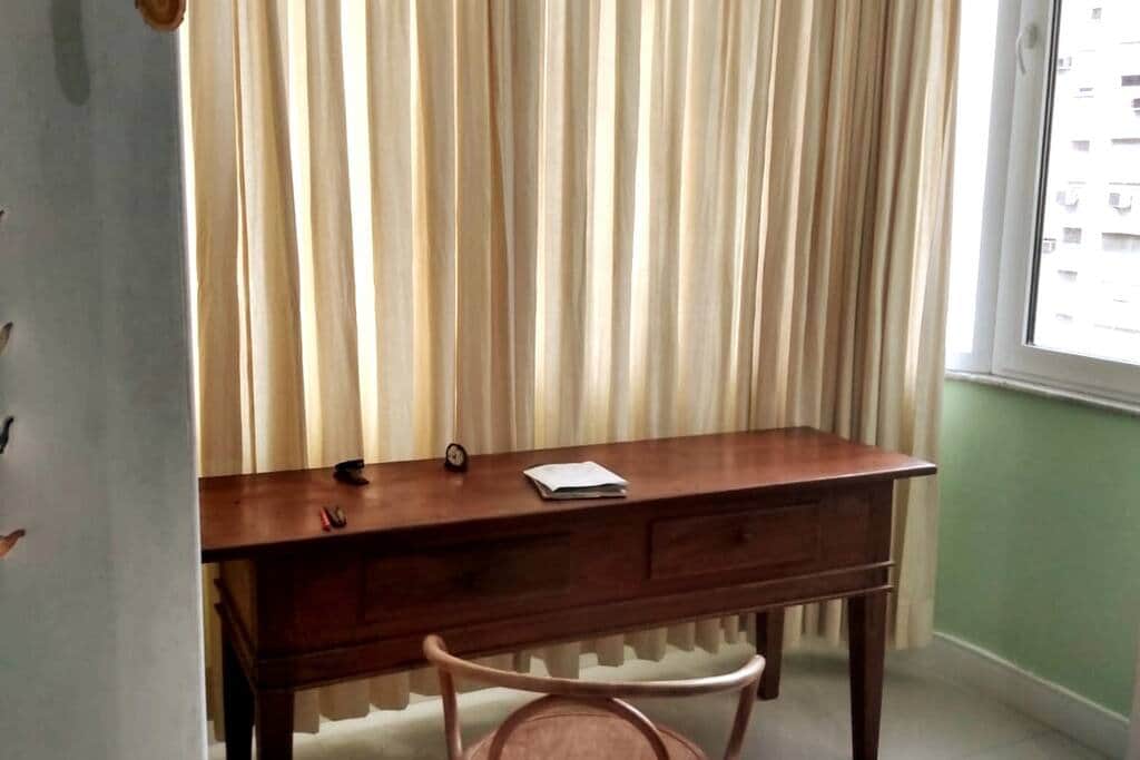 Ensuite Working Area