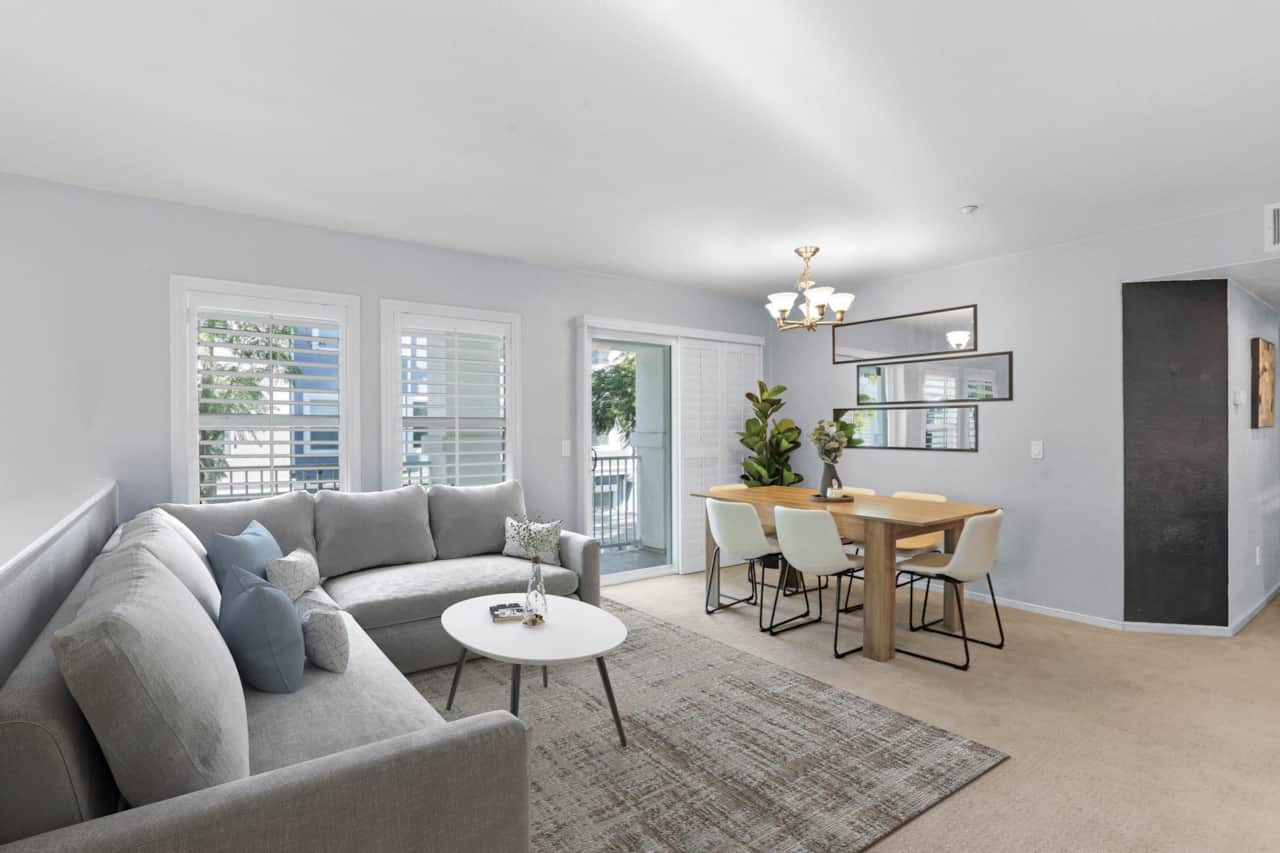 Living Area/ Dining Area
