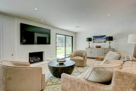 Living room looking toward the back