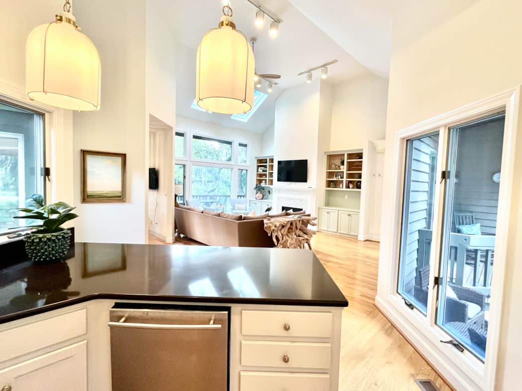 Open Updated and Fully Equipped Kitchen