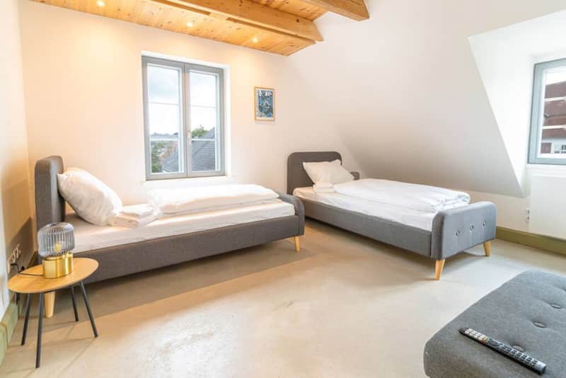 Schlafzimmer 2 mit zwei Einzelbetten