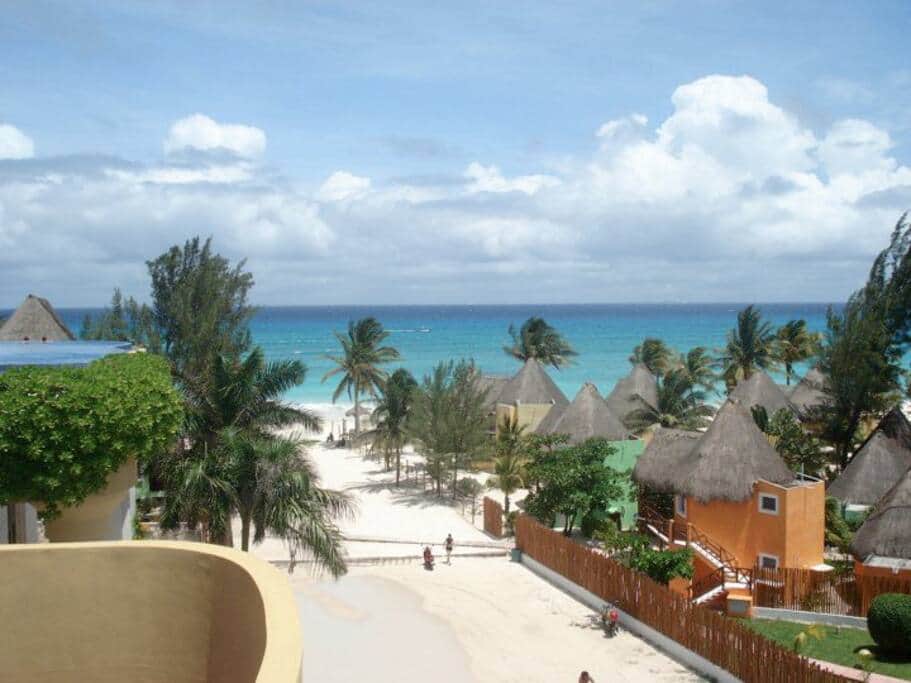 Beach access from the condominium Beach access from the condominium