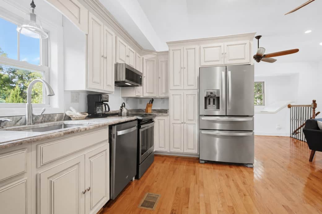 Fully Furnished Kitchen