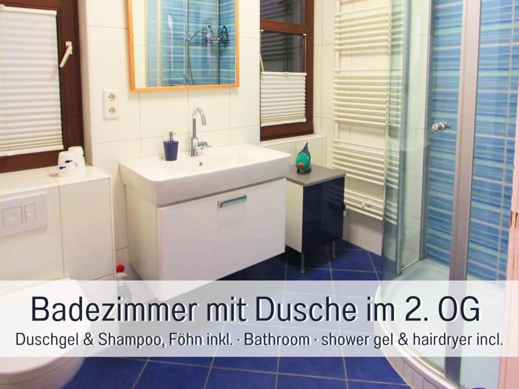Bad mit Dusche im 2. OG.