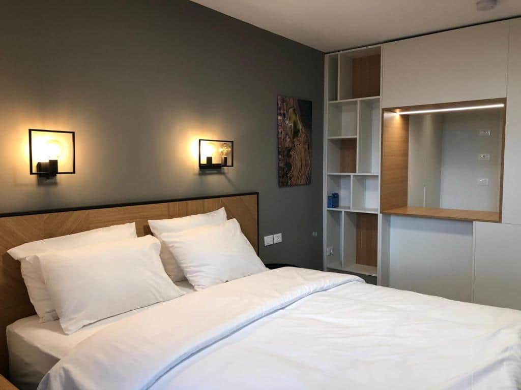 דירה 12 חדר שינה