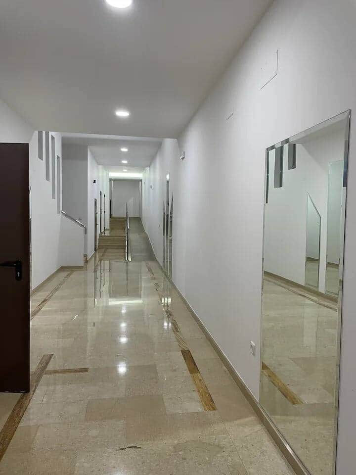 Pasillo del ascensor