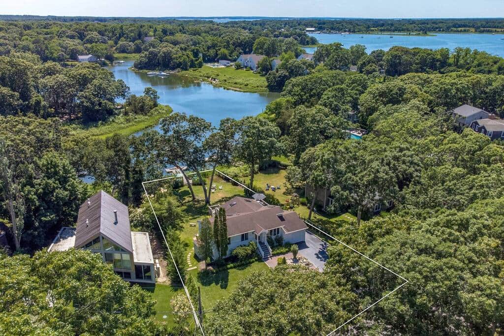 Live on the water, surrounded by nature. 