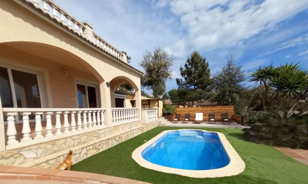 WhatsApp Image 2026-04-19 at 19.05