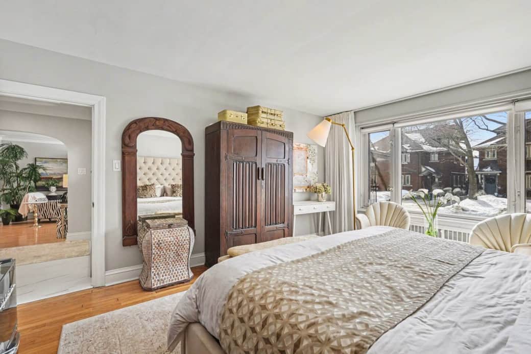 Executive private bedroom with premium linens, large window and private sitting area Executive private bedroom with premium linens, large window and private sitting area