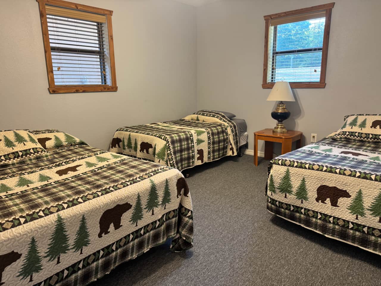 Bedroom 1 (1 queen and 2 twin)